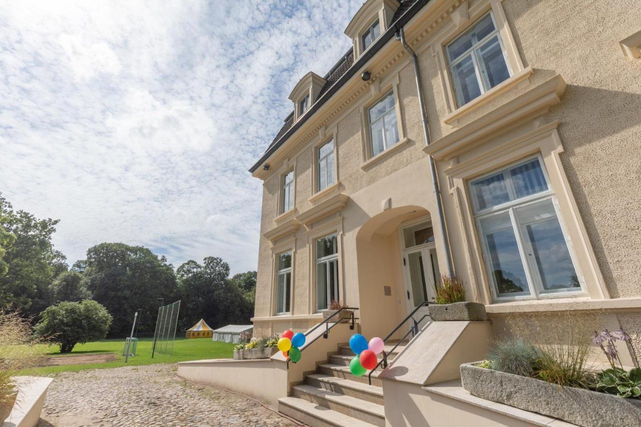 Familienhotel Schloss Leizen Bioverpflegung 外观 照片