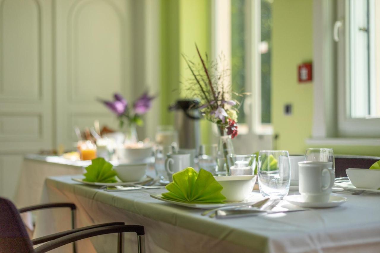 Familienhotel Schloss Leizen Bioverpflegung 外观 照片